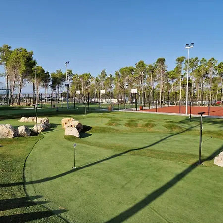 Aminess Style Avalona Pitches Kamp alanı 5*