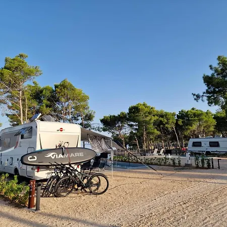 Aminess Style Avalona Pitches 5* Povljana